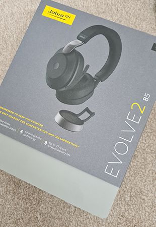 Jabra Evolve2 85 - Engineered to keep you focused. The best headset for  concentration and collaboration.